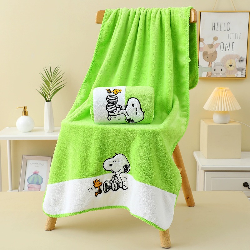 Travel Accessories As Gifts - Soft Coral Fleece Snoopy Bath Towel,
